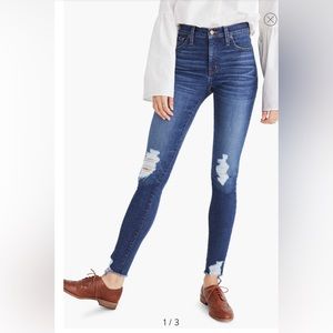 Madewell 9” High Rise Skinny Distressed Dark Wash